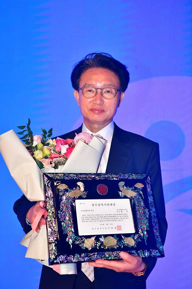 유탑엔지니어링 최석 회장. 유탑그룹 제공