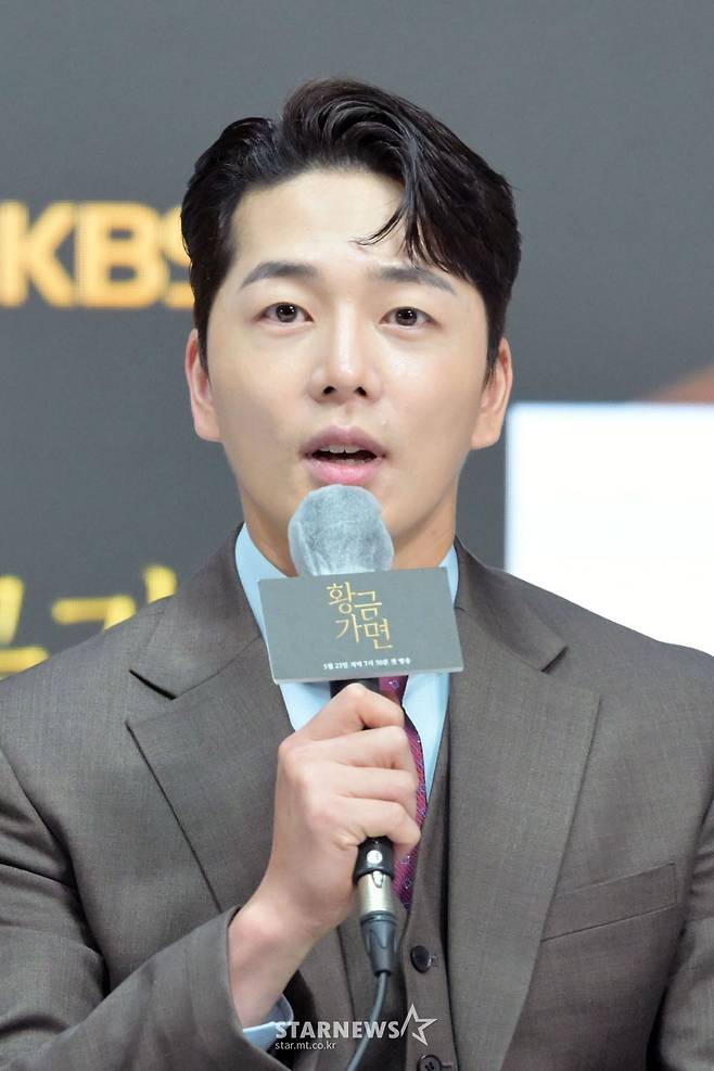 이현진 '반듯한 잘생김'[★포토]