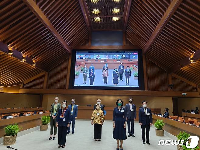 외교부는 24일(현지시간) '아태지역 탄소중립 협력'에 관한 행사를 베트남 자원환경부와 공동으로 개최했다.(외교부 제공)© 뉴스1