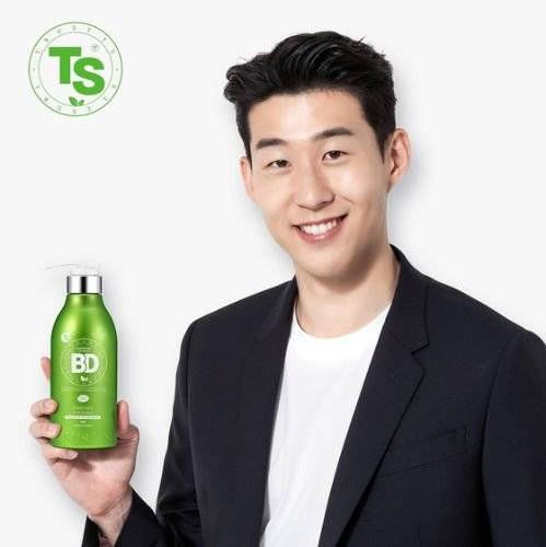 손흥민은 국제축구연맹, 스포츠 브랜드 외에도 금융, 자동차, 식음료, 샴푸, 면도기 등 다양한 분야에서 모델로 활약하고 있다. [사진 TS 샴푸 공식 인스타그램]