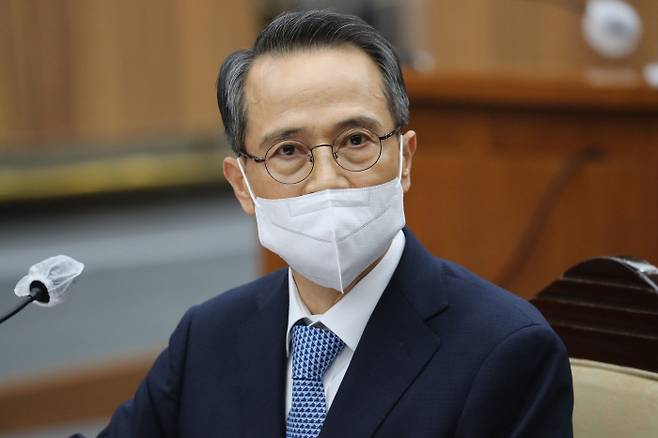 윤석열 정부 초대 국가정보원장으로 지명된 김규현 후보자가 25일 서울 여의도 국회에서 열린 인사청문회에서 의원들의 질의에 답변하고 있다. 국회사진기자단