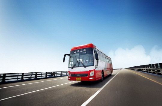 금호고속은 6월1일부터 목포· 여수·순천에서 인천공항을 오가는 고속버스 운행을 재개한다. 금호고속 제공