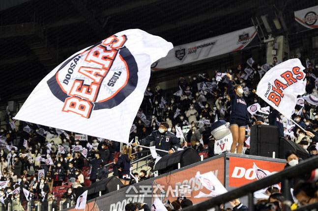 팬 충성도로는 두산이 단연 첫 손에 꼽힌다. 박진업기자 upandup@sportsseoul.com