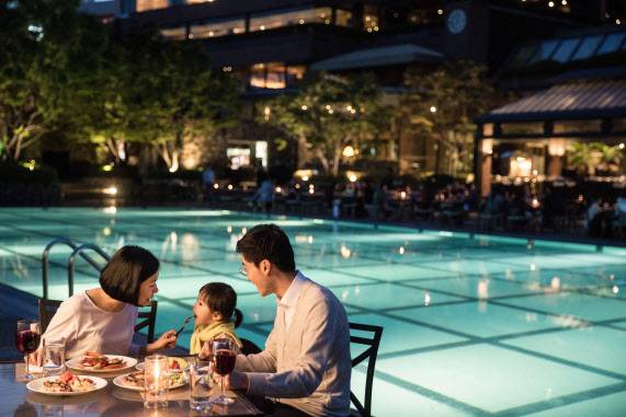 그랜드 하얏트 서울 호텔 ‘풀사이드 바비큐’가 다음달 3일 본격 개장한다.(사진=그랜드 하얏트 서울 호텔)