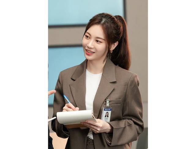 최근 유라는 본지와 화상 인터뷰를 통해 자신의 연기 가치관을 전했다. 어썸이엔티, 앤피오엔터테인먼트, SLL