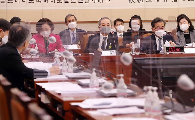 2020년 12월8일 국회 법제사법위원회가 연 낙태죄 개정 공청회. ⓒ연합뉴스