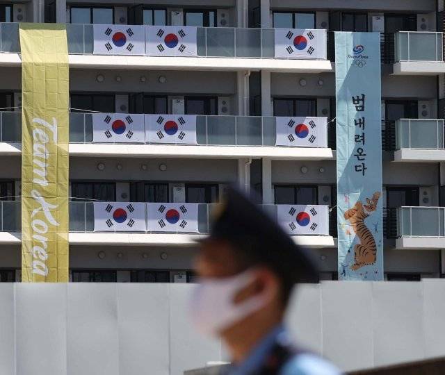 2022년 도쿄올림픽 한국선수촌에 걸린 플래카드. ‘범 내려온다’는 절대 응원 문구로 쓰면 안 됩니다. 동아일보DB
