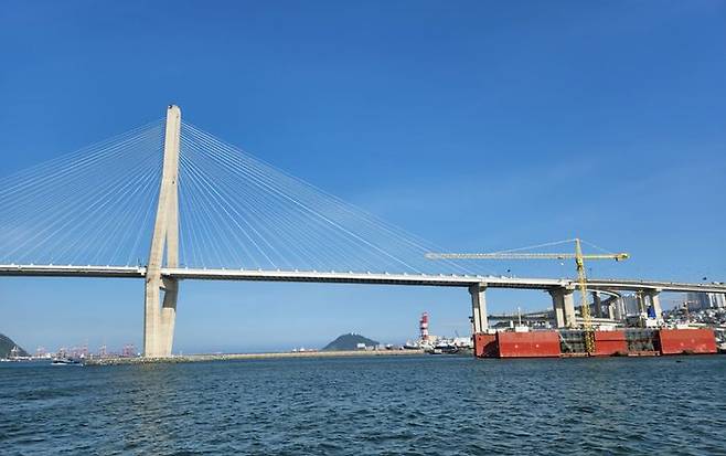 내항에서 바라본 부산항 대교 ⓒ데일리안