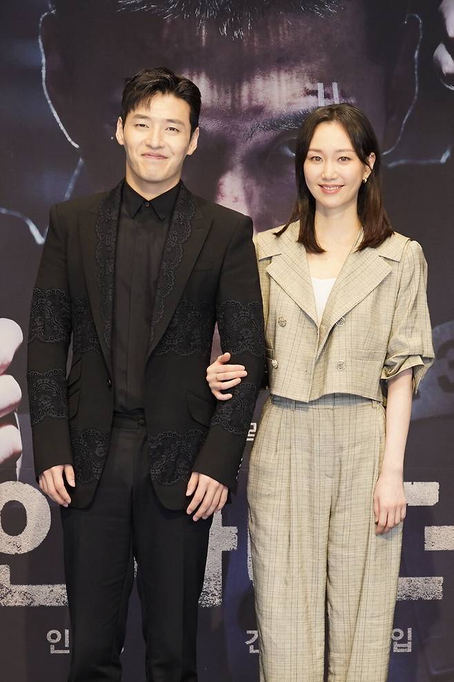 ▲ JTBC 새 수목드라마 '인사이더' 배우 강하늘, 이유영. 제공| JTBC