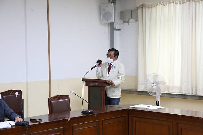 녹취 파일 공개하는 김정태 서천참여연대 대표 [김정태 서천참여연대 대표 제공. 재판매 및 DB 금지]