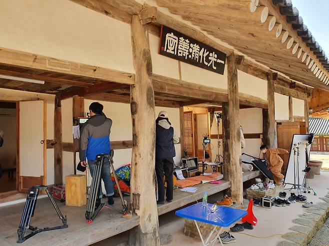 불갑사는 종종 영화나 방송 등의 촬영 장소로 이용된다