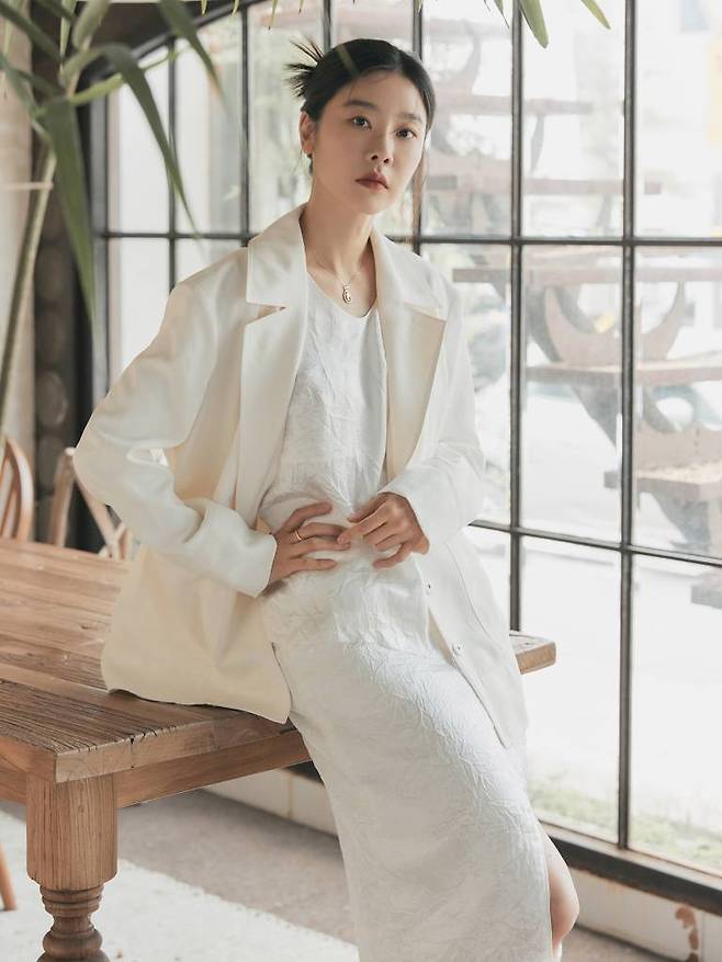 배우 박소진이 13일 오후 서울 종로구 한 카페에서 진행된 tvN 금토드라마 '별똥별' 종영 기념 인터뷰에 앞서 포즈를 취하고 있다.  박소진은 극 중 연예부 기자이자 오한별(이성경 분)의 절친한 친구인 조기쁨 역을 맡아 열연했다. / 사진제공 = 눈컴퍼니 /사진=김창현 기자 chmt@