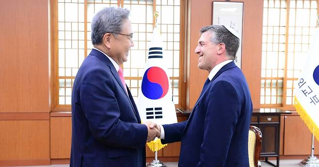 박진 외교부 장관, 아키바 토르 주한 이스라엘 대사 접견 [외교부 제공]