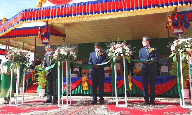 부영그룹은 22일 캄보디아 프놈펜 부영타운에서 ‘우정 캄보디아 학교’ 기공식을 열었다.(사진=부영그룹)