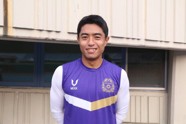 안양 백성동이 22일 부천전을 앞두고 사전 인터뷰를 진행한 뒤 포즈를 취하고 있다. 제공 | 안양