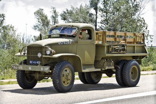GMC가 군용 수송트럭으로 만든 CCKW. 우리나라가 자체적으로 군용 중형 수송트럭을 개발한건 1970년대 후반부터며 그 전까지는 GMC 등 외산 브랜드의 트럭을 들여와 썼다.＜이미지출처:플리커닷컴＞