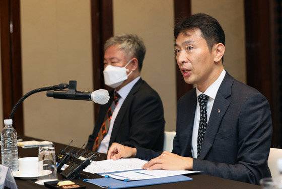 이복현 금융감독원장이 23일 오전 서울 중구 조선호텔에서 열린 금감원장-연구기관장 간담회에서 모두발언을 하고 있다. 2022.6.23/뉴스1