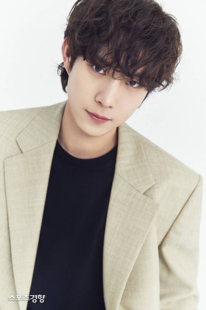 tvN 드라마 ‘별똥별’에서 극중 톱스타 공태성 역을 연기한 배우 김영대. 사진 아우터코리아