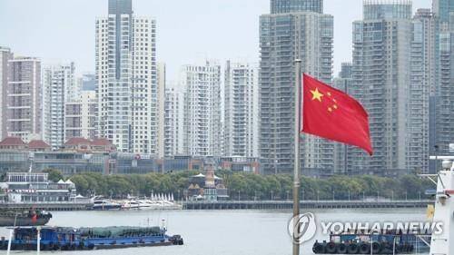 중국 상하이 황푸강변의 아파트 [촬영 차대운]