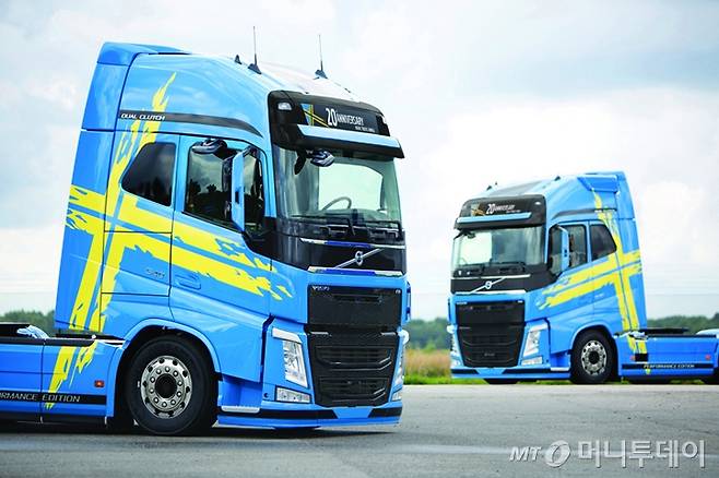 볼보트럭.