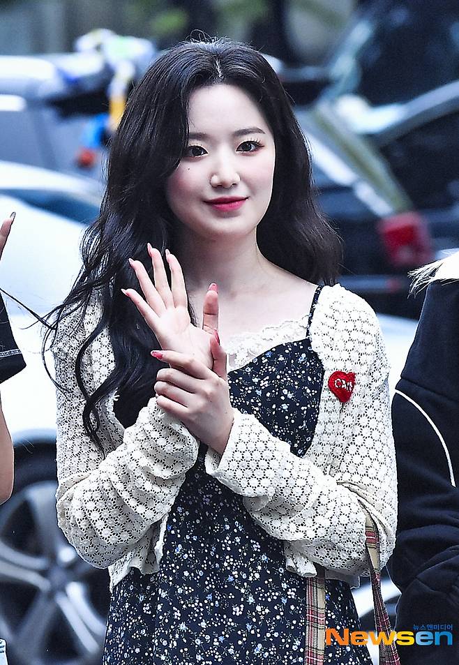 여자)아이들 슈화, 미소도 예쁘게~ [포토엔HD]