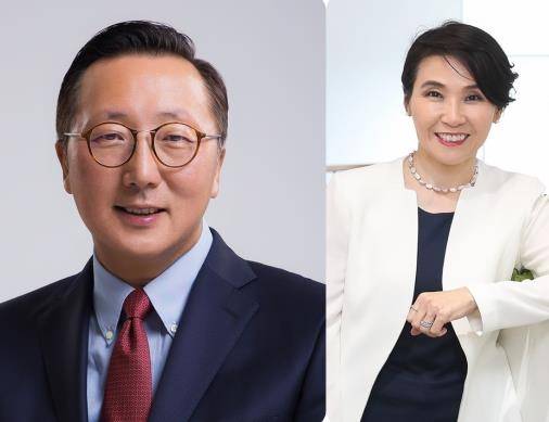 시스코코리아의 조범구 새 회장과 최지희 새 대표 (서울=연합뉴스) 시스코시스템즈(이하 시스코)는 조범구 시스코코리아 대표를 회장으로 임명하고, 그 후임으로 최지희 현 시스코코리아 수석부사장을 선임했다고 24일 밝혔다. 왼쪽부터 조 신임 회장, 최 신임 대표. [시스코 제공. 재판매 및 DB 금지] 2022.6.24. photo@yna.co.kr