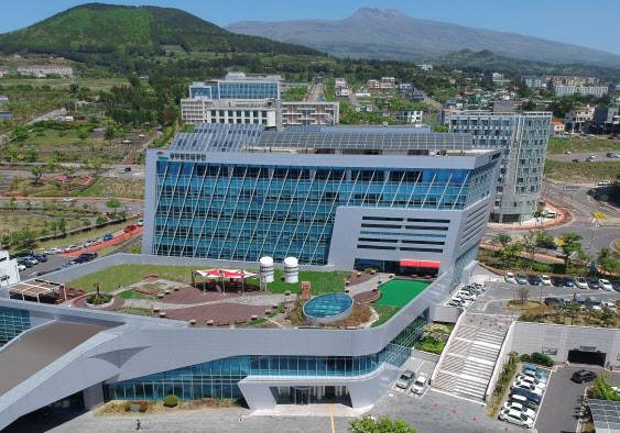 제주도 서귀포시에 위치한 공무원연금공단 전경. (사진=공무원연금)