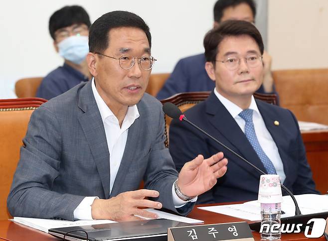 김주영 더불어민주당 /뉴스1 © News1 박세연 기자