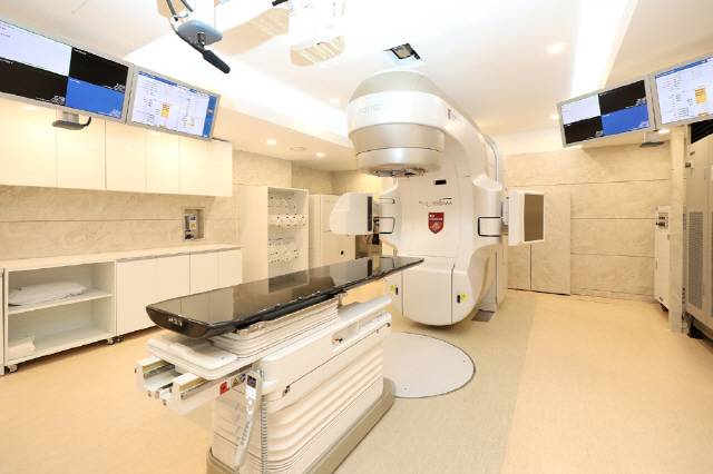 최첨단 암 치료 선형가속기 '바이탈빔'