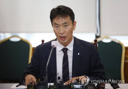 은행장들 만난 이복현 금융감독원장. 연합뉴스