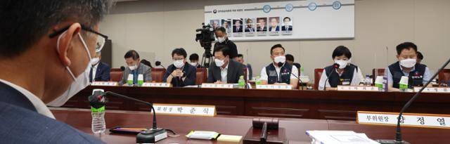 지난 23일 세종시 정부세종청사에서 최저임금위원회 제6차 전원회의가 열리고 있다. 세종=연합뉴스