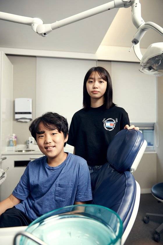 많은 사람에게 치과는 두려움이 앞서는 장소다. 하지만 건강한 치아를 유지하려면 치과를 정기적으로 방문해 자신의 치아의 상태를 정확히 확인하는 게 좋다.