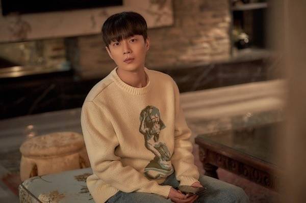 윤두준, 사진제공=KT 스튜디오 지니