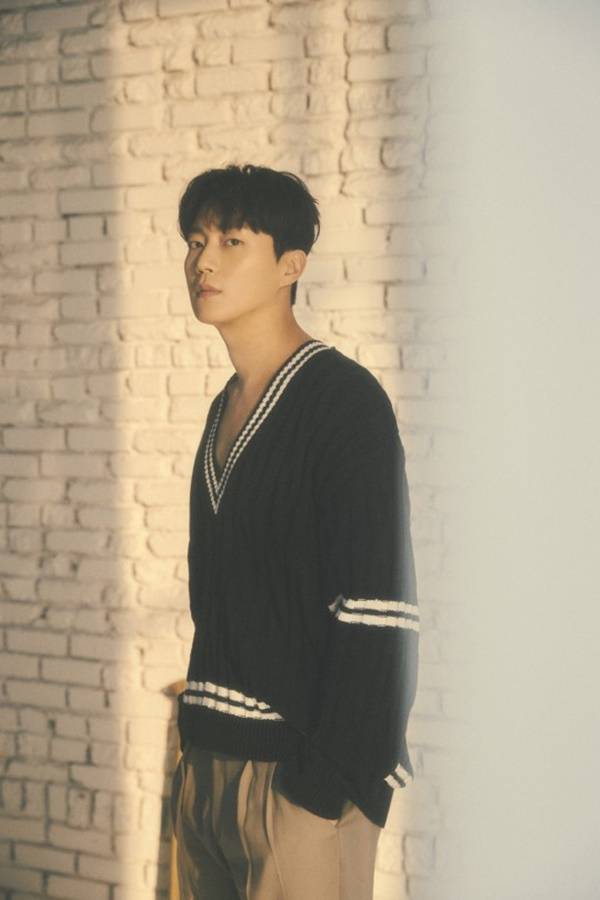 윤두준, 사진제공=어라운드어스엔터테인먼트