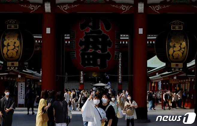 10일(현지시간) 일본의 국경이 해외 여행객에도 개방됐다. © 로이터=뉴스1 © News1 정윤영 기자