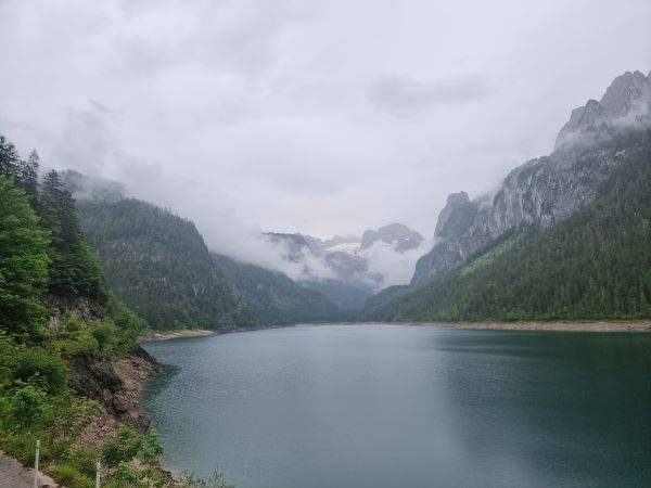 해외에서 차량을 렌트하면 훨씬 편리하고 풍성한 여행이 가능하다. 차량 렌트시 가장 중요한 것은 언제나 안전이다.(사진=렌트 여행시 둘러본 고사우)