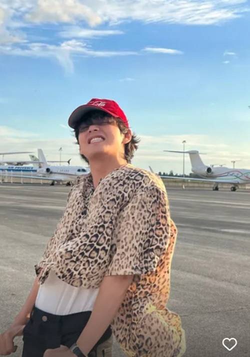 뷔. 사진| 뷔 SNS