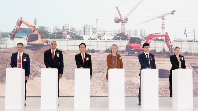 바이스트로닉코리아는 이달 초 총사업비 약 100억원을 들여 송도동 지식정보산업단지 부지 3360㎡에 사옥을 완공했다.