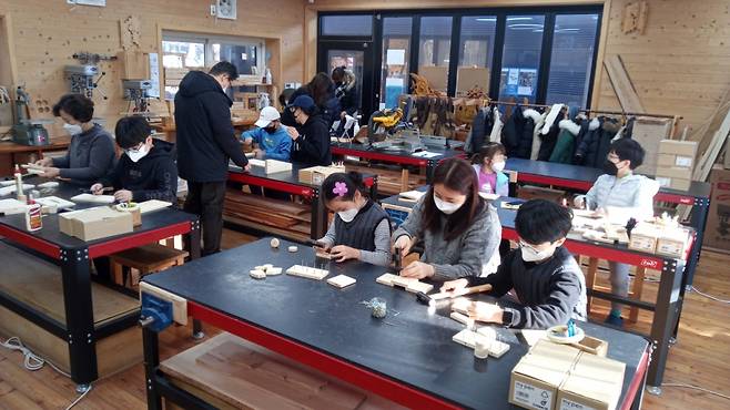 목공 체험 프로그램 진행 사지/제공=서울시