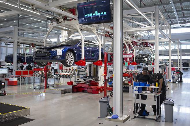 테슬라 전기차가 생산되는 모습./테슬라 제공
