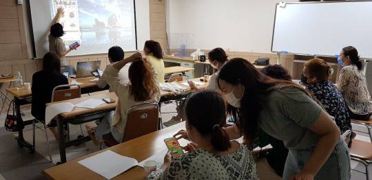 논산시가족센터가 운영하는 디지털 사랑방 프로그램이 참여자들로부터 좋은 반응을 얻고 있다. 사진=논산시가족센터 제공