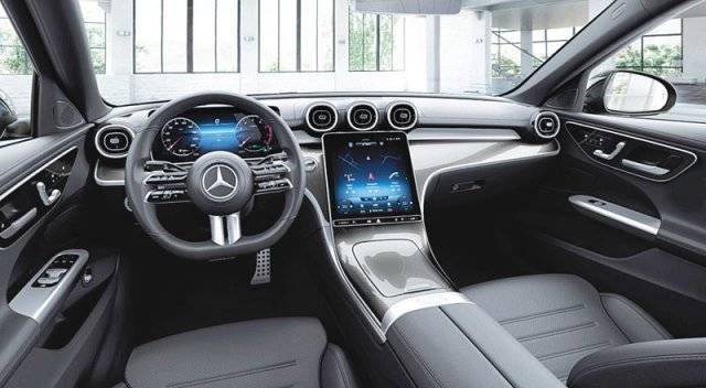대형 세단 S클래스처럼 절제된 인테리어를 적용한 ‘더 뉴 메르세데스벤츠 C300 AMG’ 내부. 메르세데스벤츠코리아 제공