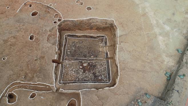 목곽고는 도기동 산성을 구성하는 구릉의 남동쪽 사면부에서 나왔다. 문화재청 제공