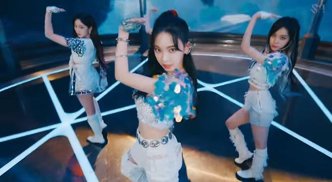 걸 그룹 에스파. [SMTOWN 유튜브]