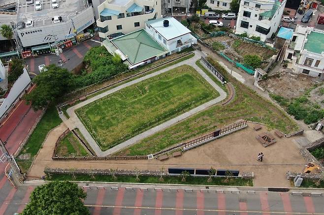 [제주=뉴시스] ‘해설이 있는 제주성(城) 투어’ 제주성 코스에 포함된 운주당지구 역사공원. (사진=제주도 제공) 2022.06.30. photo@newsis.com *재판매 및 DB 금지