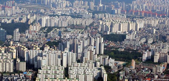 롯데타워에서 바라본 송파,성남 방향 아파트단지