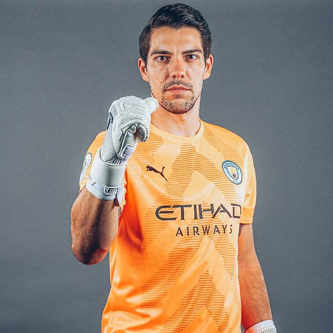 ▲ 맨체스터 시티 유니폼을 입은 슈테판 오르테가. ⓒ맨체스터 시티 공식 SNS