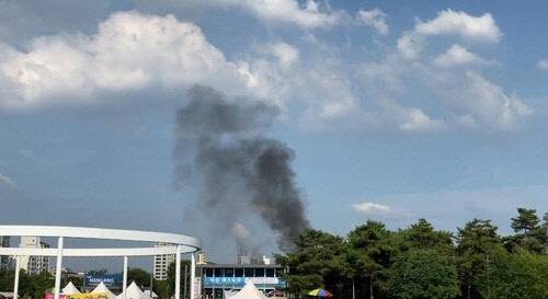 뚝섬한강공원 제2주차장서 불. <독자 제공>