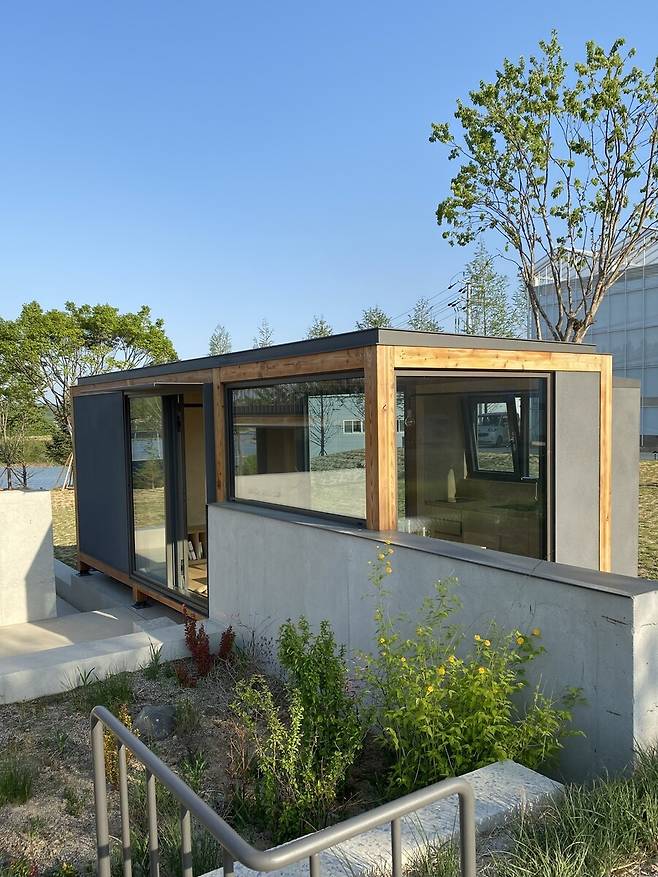 최욱 건축가의 <작은 집> 전경.