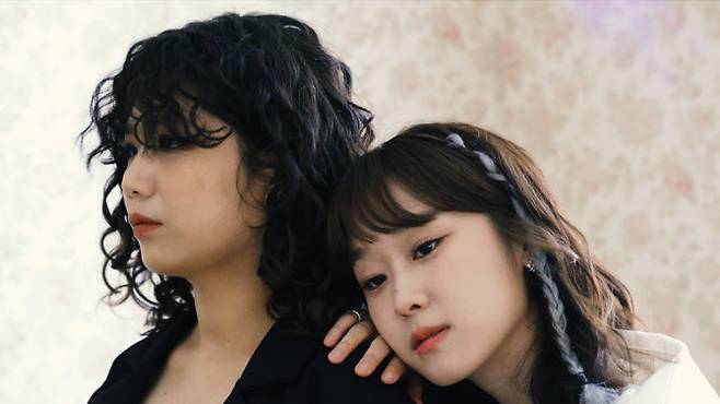 안예은(왼쪽), 우예린